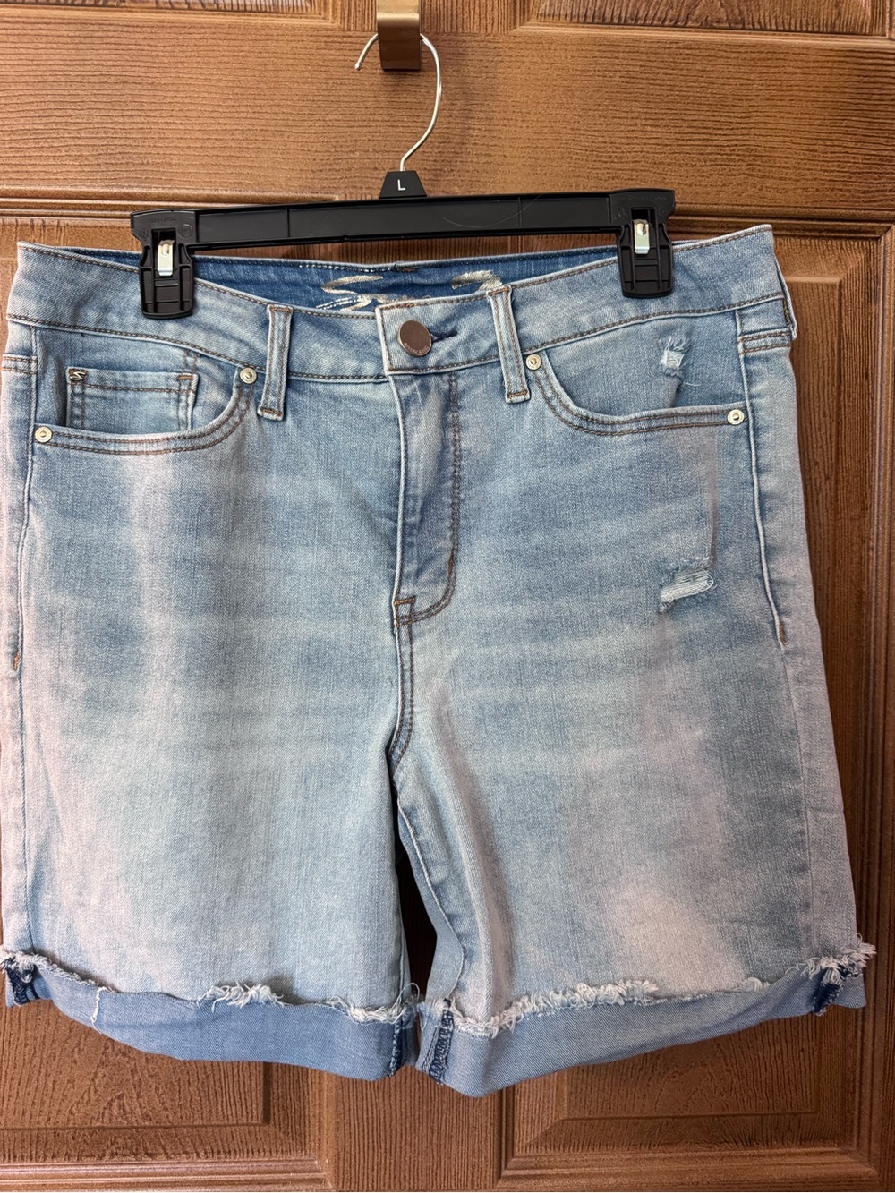 7 For All Mankind Light Wash Distressed Denim Bermuda Shorts Size 12